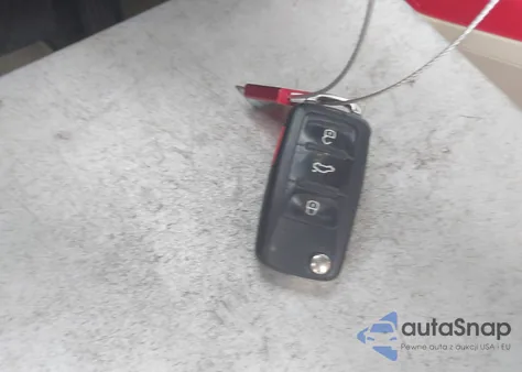 2017 Volkswagen Beetle 1.8T Se/1.8T Sel из США, поврежденный, VIN 3VWJ17AT2HM613942